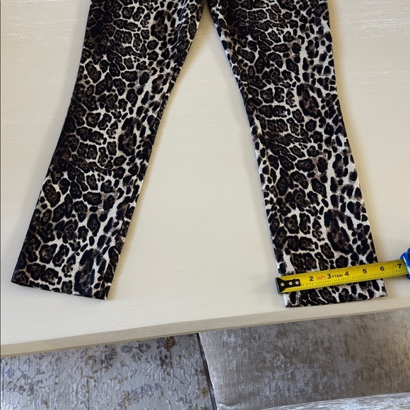 Alice + Olivia Leopard Print Pants - Saks- size 4- NWT! $150 - Picture 11 of 11